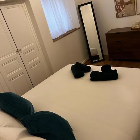 Apartment Cozy Centre Coupole Arenes Nimes