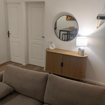 Cozy Centre Coupole Arenes Apartment *